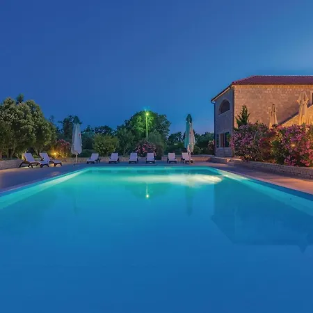 Holiday Home Skelin II Drinovci