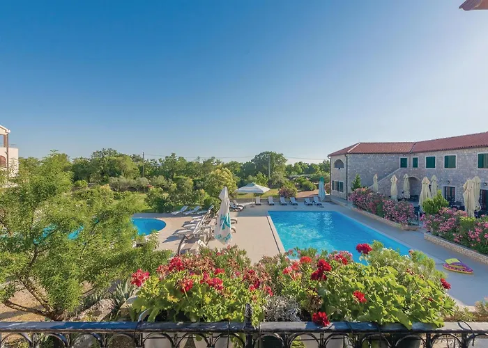 Casa de Férias Holiday Home Skelin II Drinovci