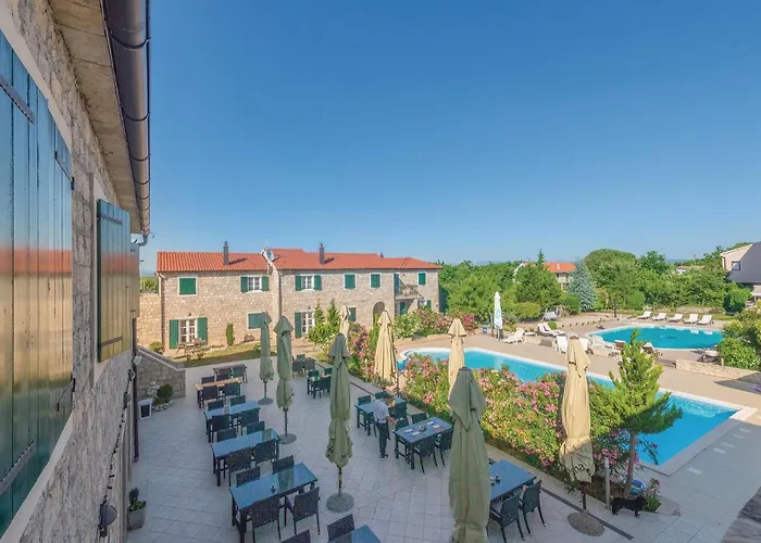 Casa de Férias Holiday Home Skelin II Drinovci