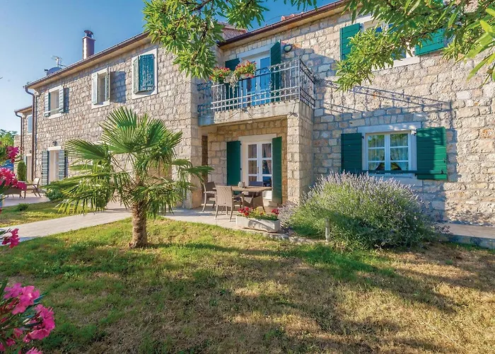 Дом отдыха Holiday Home Skelin II